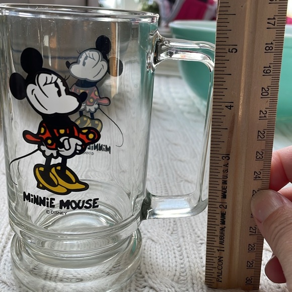 Vintage Walt Disney Production Mickey and Minnie Mouse Glass Footed Mug Set - Picture 10 of 10